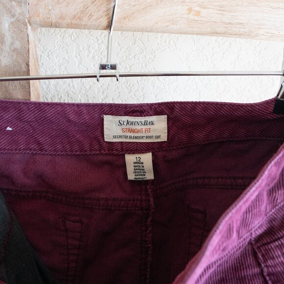 St John’s Bay Corduroy Pants Sz 12 Burgundy Straight Fit Secretly Slender Boot - Picture 2 of 6